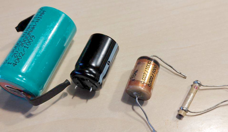 Kondensator und Akkumulator